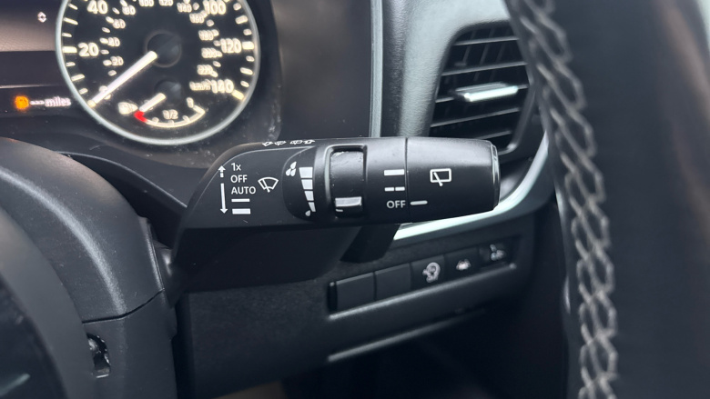 Nissan Qashqai 1.3 DiG-T MH Acenta Premium 5dr Petrol Hatchback